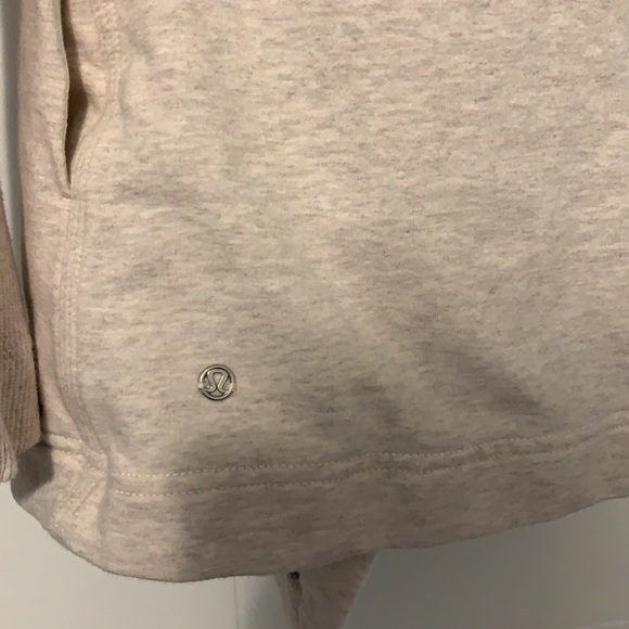 Lululemon Savasana Wrap - Picture 4 of 7